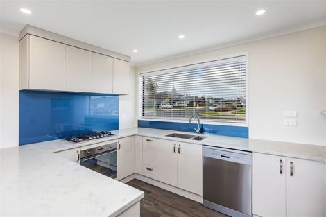 Photo of property in 1 O Ruamano Crescent, Pukekohe, 2120