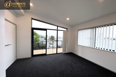Photo of property in 19a Statesman Street, Henderson, Auckland, 0612