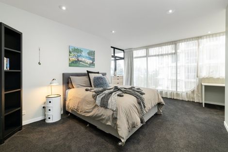 Photo of property in 21 Maunganui Road, Mount Maunganui, 3116