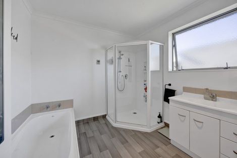 Photo of property in 134 Regan Street, Stratford, 4332