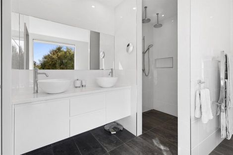 Photo of property in 13 Highfield Ridge, Wanaka, 9305