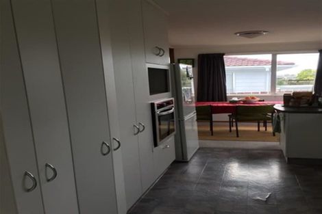 Photo of property in 363 Don Buck Road, Massey, Auckland, 0614