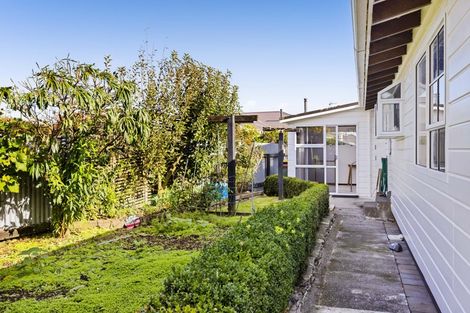 Photo of property in 8a Grant Vc Street, Hawera, 4610