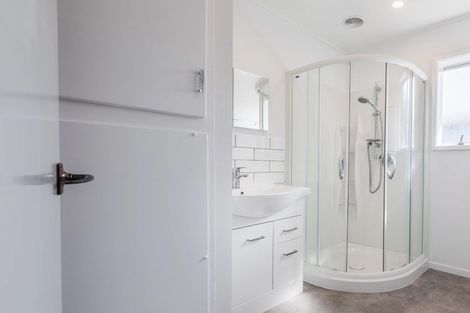 Photo of property in 2/16 Akehurst Avenue, New Lynn, Auckland, 0600