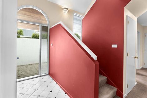 Photo of property in 4 Broadfell Avenue, Avonhead, Christchurch, 8042