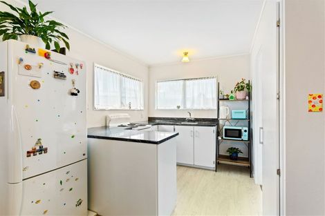 Photo of property in 1/50a Tawa Crescent, Manurewa, Auckland, 2102