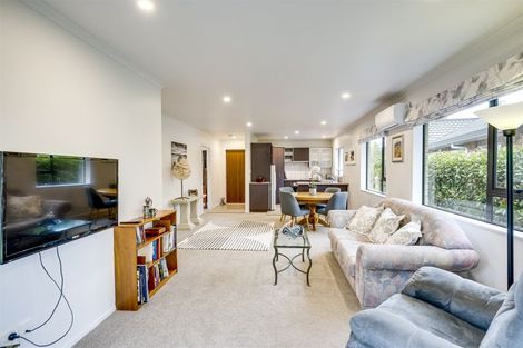 Photo of property in Parkvale Estate, 7/7 Howard Street, Parkvale, Hastings, 4122