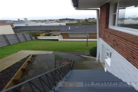 Photo of property in 1/15 East Coast Road, Milford, Auckland, 0620