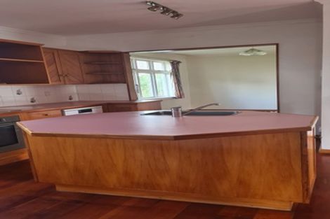Photo of property in 6 Lansdowne Crescent, Lansdowne, Masterton, 5810