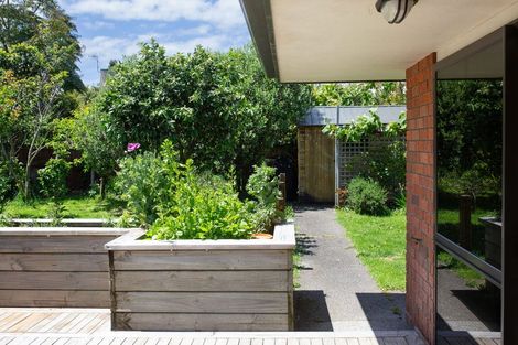 Photo of property in 6 Nimmo Avenue, Waikanae, 5036