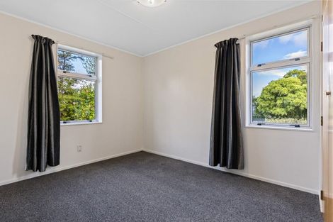 Photo of property in 23 Kereru Street, Two Mile Bay, Taupo, 3330