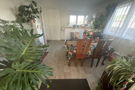 Photo of property in 77 Meeanee Road, Taradale, Napier, 4112