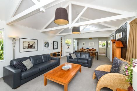 Photo of property in 26 Manapouri Crescent, Hokowhitu, Palmerston North, 4410