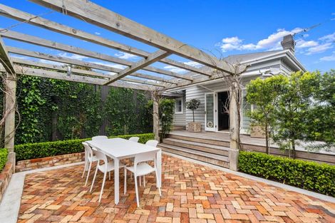Photo of property in 2 Calliope Road, Devonport, Auckland, 0624