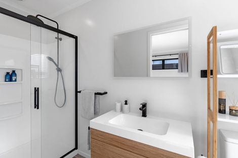 Photo of property in 28 Lockerbie Street, Morrinsville, 3300