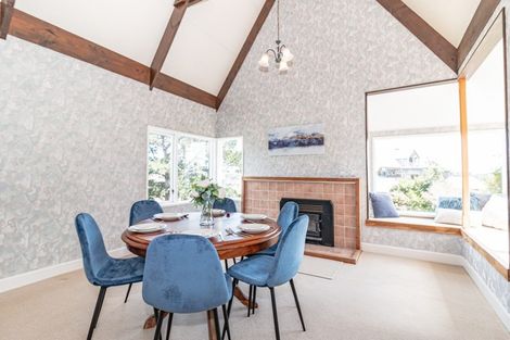 Photo of property in 20 Shakespeare Road, Bastia Hill, Whanganui, 4500
