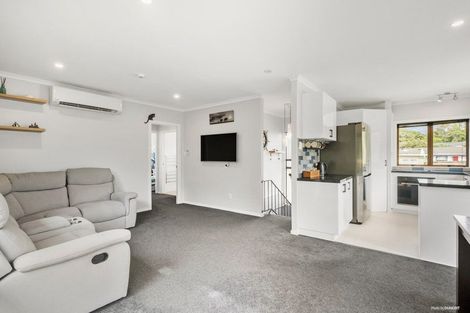 Photo of property in 2/33 Glenvar Road, Torbay, Auckland, 0630