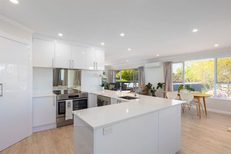 Photo of property in 29 Hillcrest Place, Avonhead, Christchurch, 8042