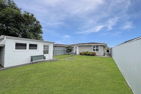 Photo of property in 5 Innes Place, Roslyn, Palmerston North, 4414