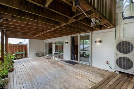 Photo of property in 5 Saddleback Rise, Murrays Bay, Auckland, 0630