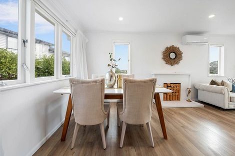 Photo of property in 18 Kenmure Avenue, Forrest Hill, Auckland, 0620