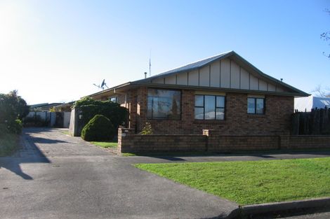 Photo of property in 26 Moyne Avenue, Milson, Palmerston North, 4414
