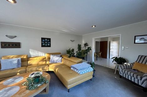 Photo of property in 18 Pahau Place, Cracroft, Christchurch, 8025