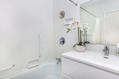Photo of property in 55 Hawai Street, Two Mile Bay, Taupo, 3330