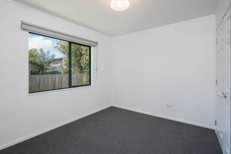 Photo of property in 32 Puriri Street, Hilltop, Taupo, 3330