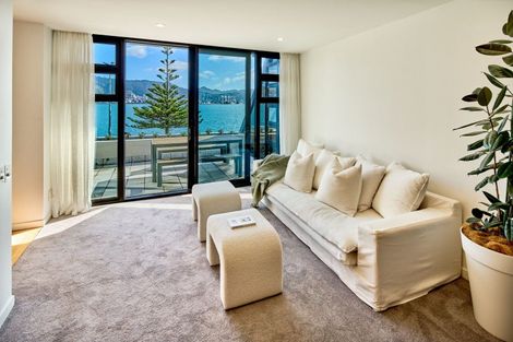 Photo of property in 2/326 Oriental Parade, Oriental Bay, Wellington, 6011