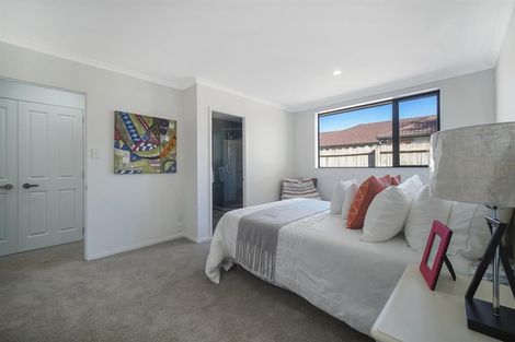 Photo of property in 178 Keri Vista Rise, Papakura, 2110