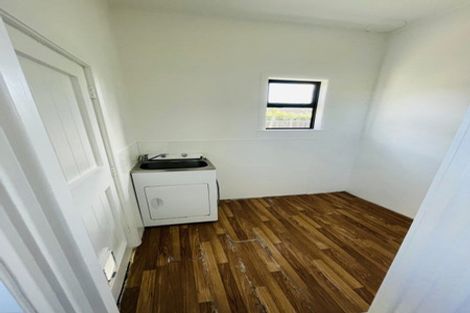 Photo of property in 27 Jackson Street, College Estate, Whanganui, 4500