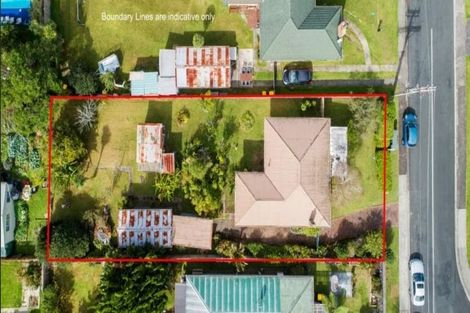 Photo of property in 14 Ward Crescent, Te Atatu Peninsula, Auckland, 0610