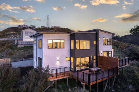 Photo of property in 172a Navigation Drive, Whitby, Porirua, 5024