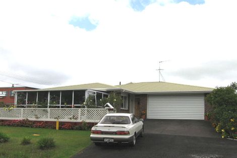 Photo of property in 163a Colwill Road, Massey, Auckland, 0614