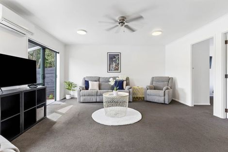 Photo of property in 46b Captain Scott Road, Glen Eden, Auckland, 0602