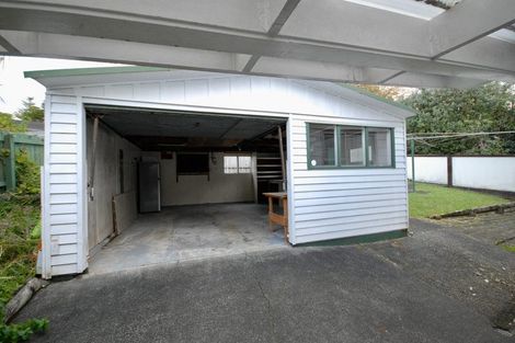 Photo of property in 48 Salamanca Road, Sunnynook, Auckland, 0620