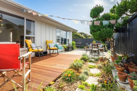 Photo of property in 46 Pacific Road, North New Brighton, Christchurch, 8083