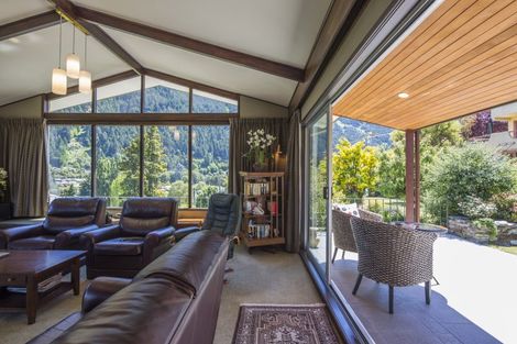 Photo of property in 7 Turner Street, Queenstown, 9300