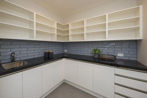 Photo of property in 27 Guy Avenue, Takaro, Palmerston North, 4410