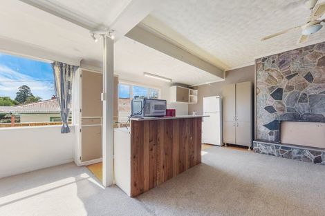 Photo of property in 85 Tipahi Street, Nelson South, Nelson, 7010