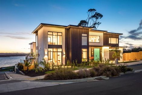 Photo of property in 1 Seawind Way, Hobsonville, Auckland, 0616