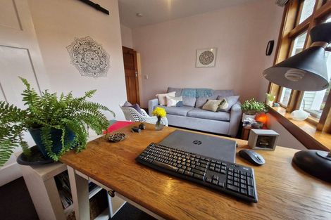 Photo of property in 98 Mitchell Street, Brooklyn, Wellington, 6021