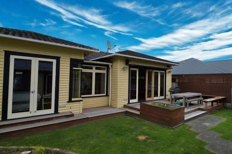 Photo of property in 15 Sherwood Street, Woburn, Lower Hutt, 5010
