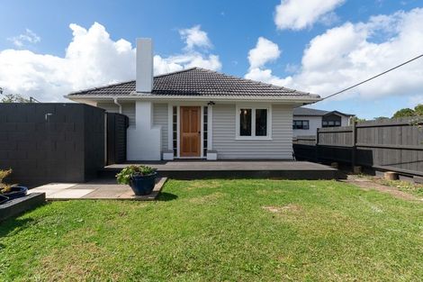 Photo of property in 52 Parker Avenue, New Lynn, Auckland, 0600