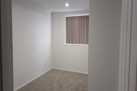 Photo of property in 8 Nykki Place, Papakura, 2110