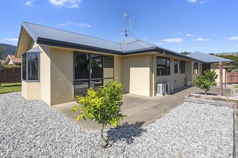 Photo of property in 16 Kingsford Drive, Stoke, Nelson, 7011