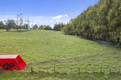 Photo of property in 2 Cowan Bay Road, Pohuehue, Warkworth, 0983