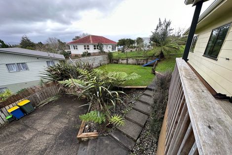 Photo of property in 6 Nielsen Place, Massey, Auckland, 0614