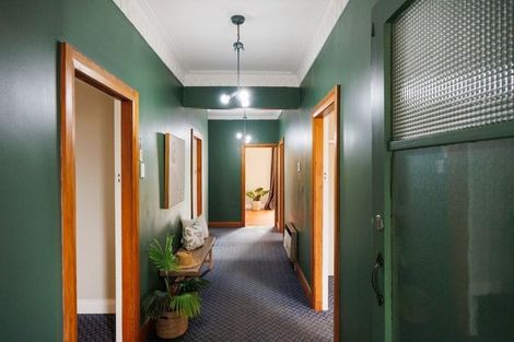 Photo of property in 8 Guy Avenue, Takaro, Palmerston North, 4410